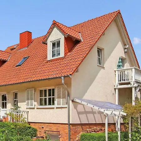 Апартаменты Nice In Waren Mueritz With Kitchen